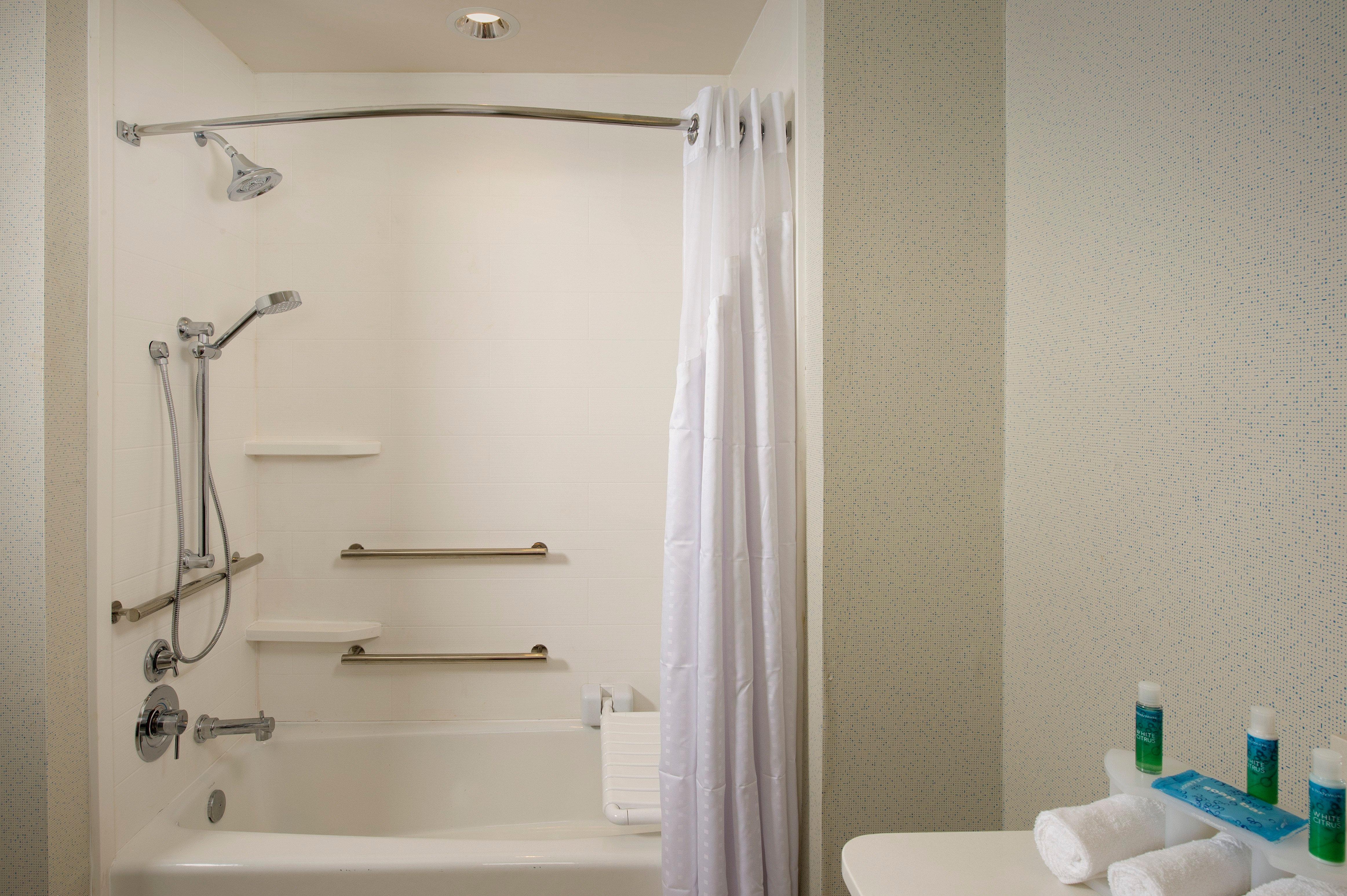 Express & Bay By Ihg Bay City