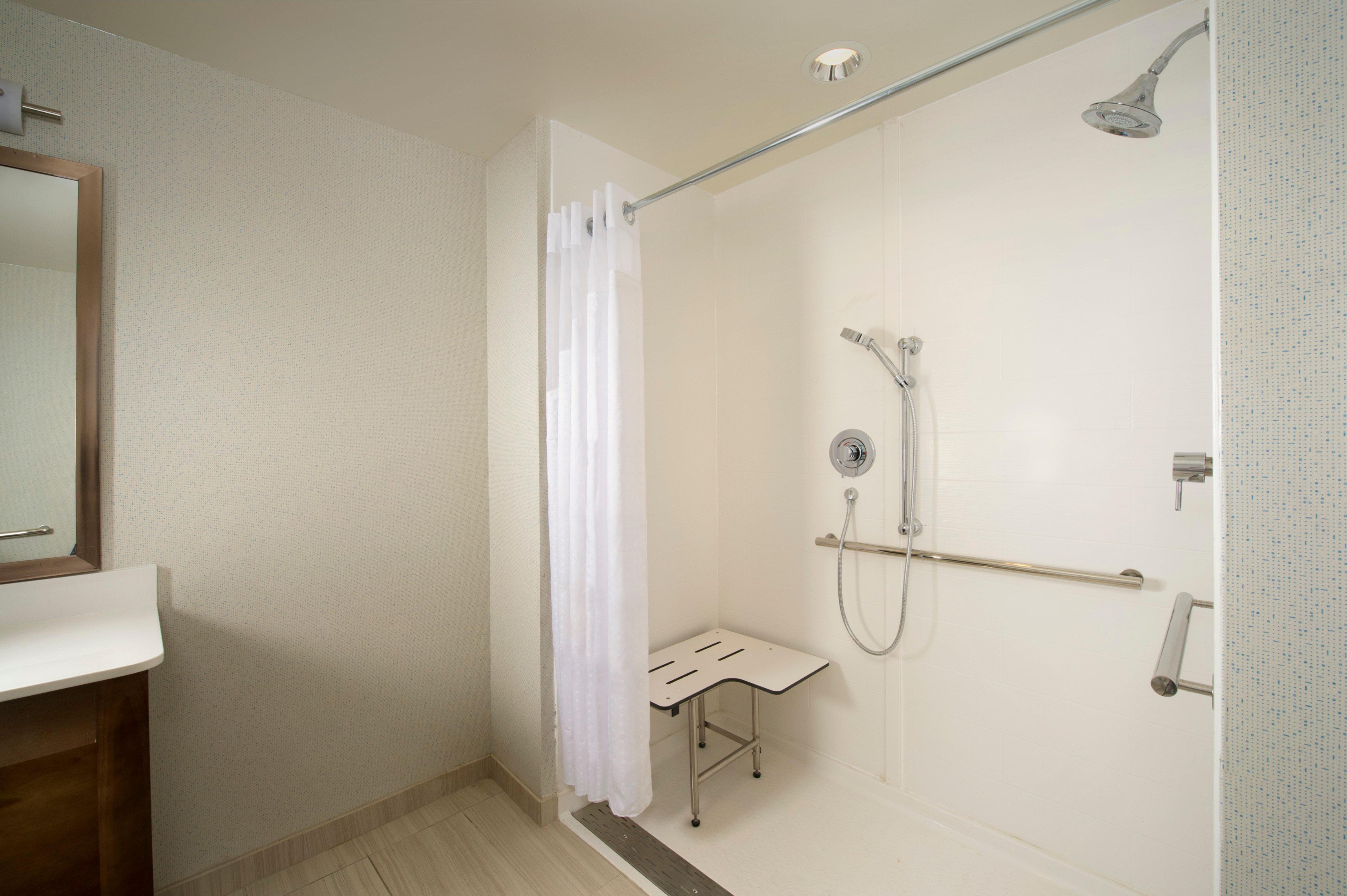 Hotel Express & Bay By Ihg